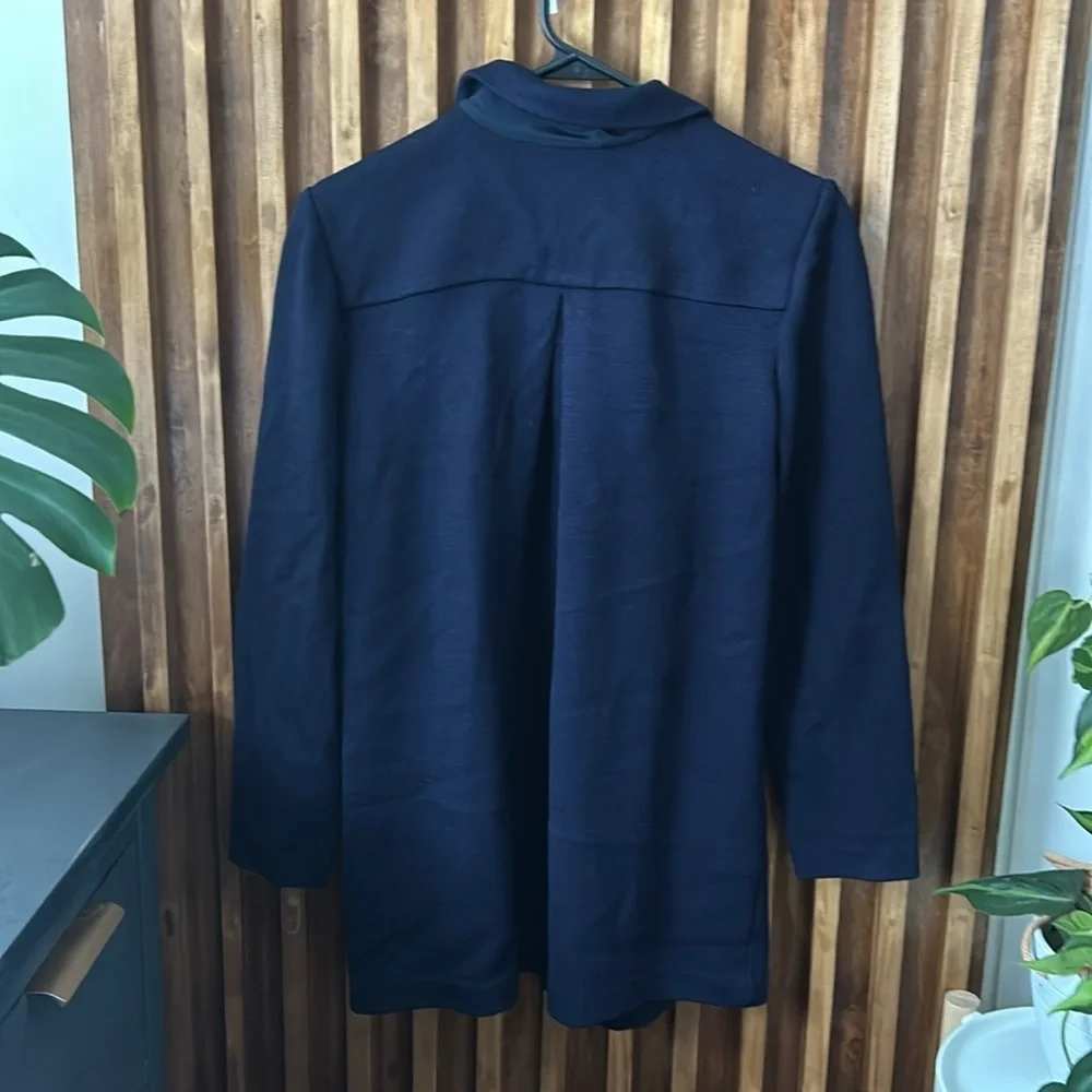 St John Collection Santana Knit Gold Buttoned Front Cardigan. Size 2/ Small - Picture 3 of 13